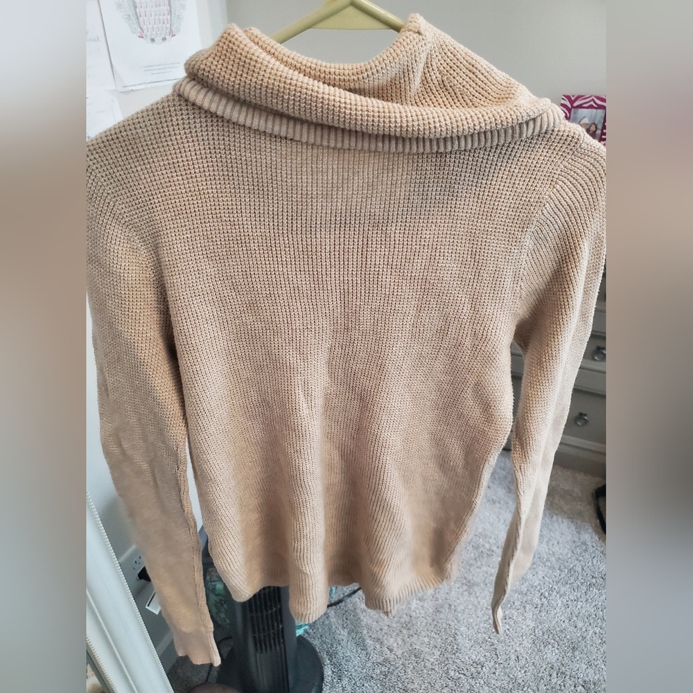 Sweater - Picture 4 of 7